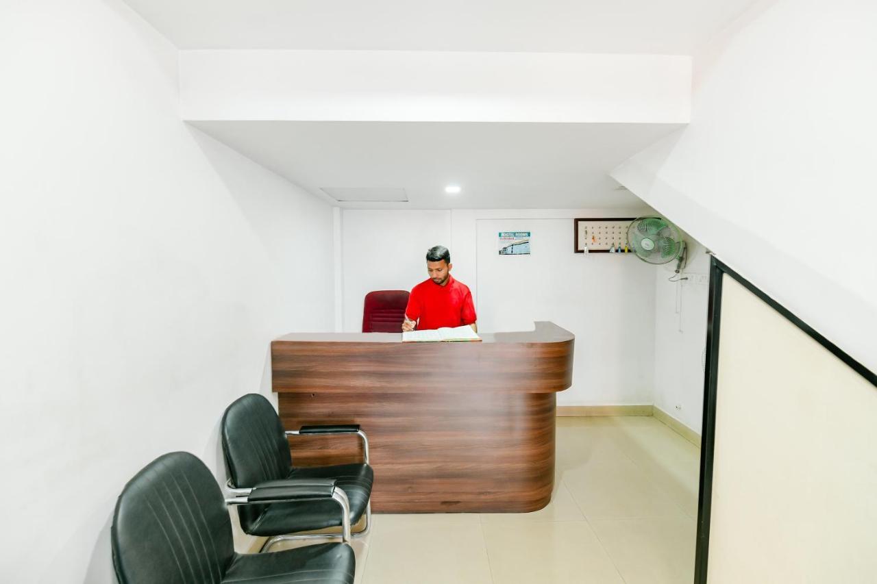 Spot On 39480 Vattekad Tourist Home Kakkanad Extérieur photo