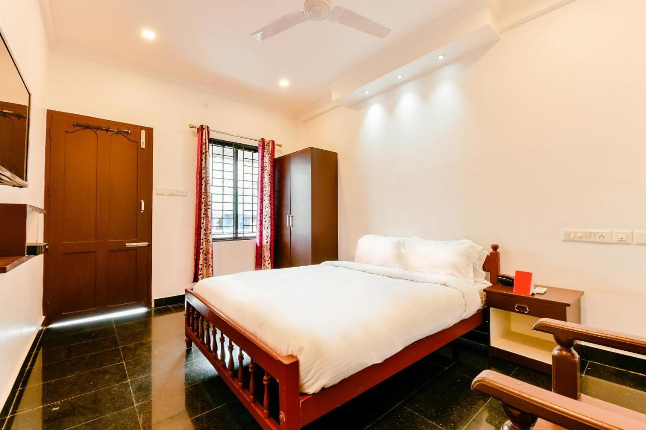 Spot On 39480 Vattekad Tourist Home Kakkanad Extérieur photo